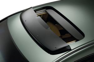 سانروف (Sunroof) یا مونروف (Moonroof)